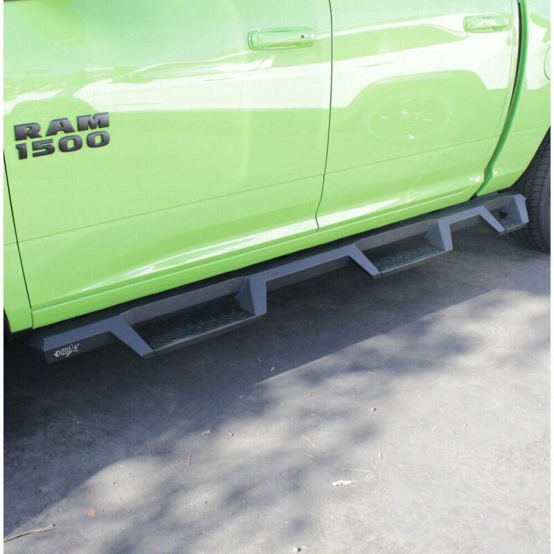 Westin/HDX 09-18 Dodge/Ram 1500 Crew Cab (5.5ft Bed) Drop Wheel to Wheel Nerf Step Bars - Txt Black Nerf Bars Westin