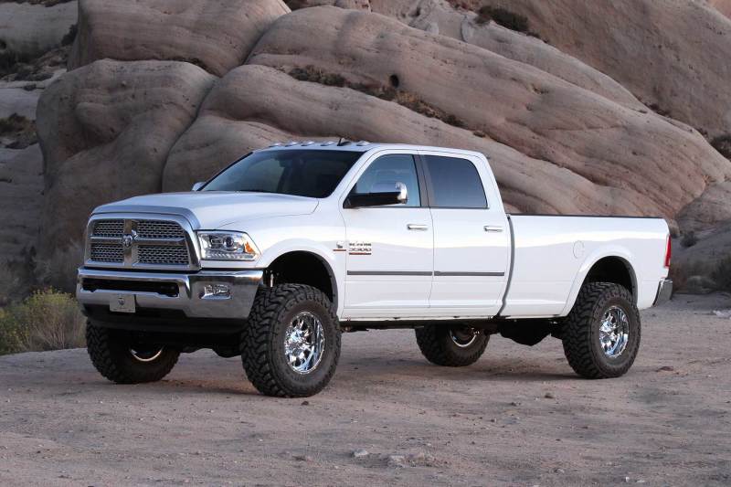 Fabtech 13-18 Ram 3500 4WD w/Factory Radius Arms 5in Radius Arm System w/Perf. Shocks Lift Kits Fabtech