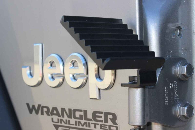 Fishbone Offroad 2018+ Jeep Wrangler JL / 2020+ Gladiator JT Foot Peg Set - Black Steps Fishbone Offroad