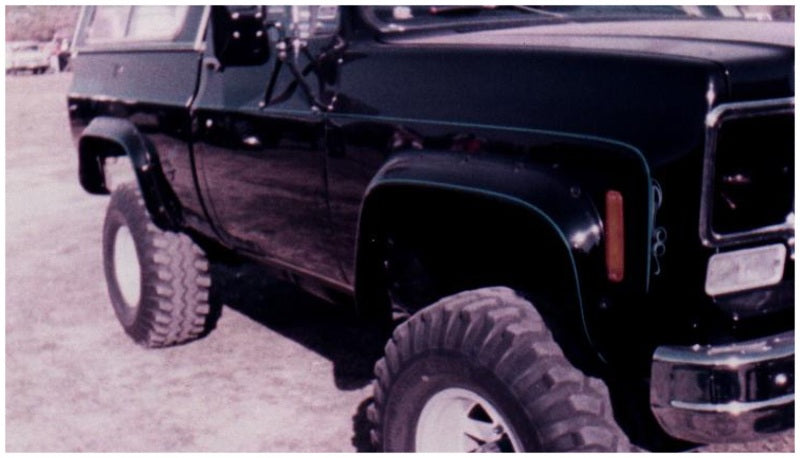 Bushwacker 75-80 Chevy K10 Suburban Cutout Style Flares 2pc - Black Fender Flares Bushwacker