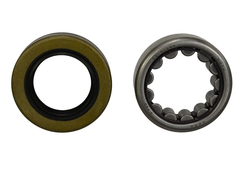 Ford Racing 8.8 Inch Outer Axle Bearing and Seal Kit Axle Seals Ford Racing