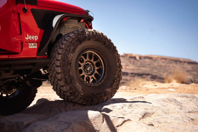 DV8 Offroad 2018+ Jeep Wrangler JL Front Inner Fenders - Black Wheel Well Liners DV8 Offroad