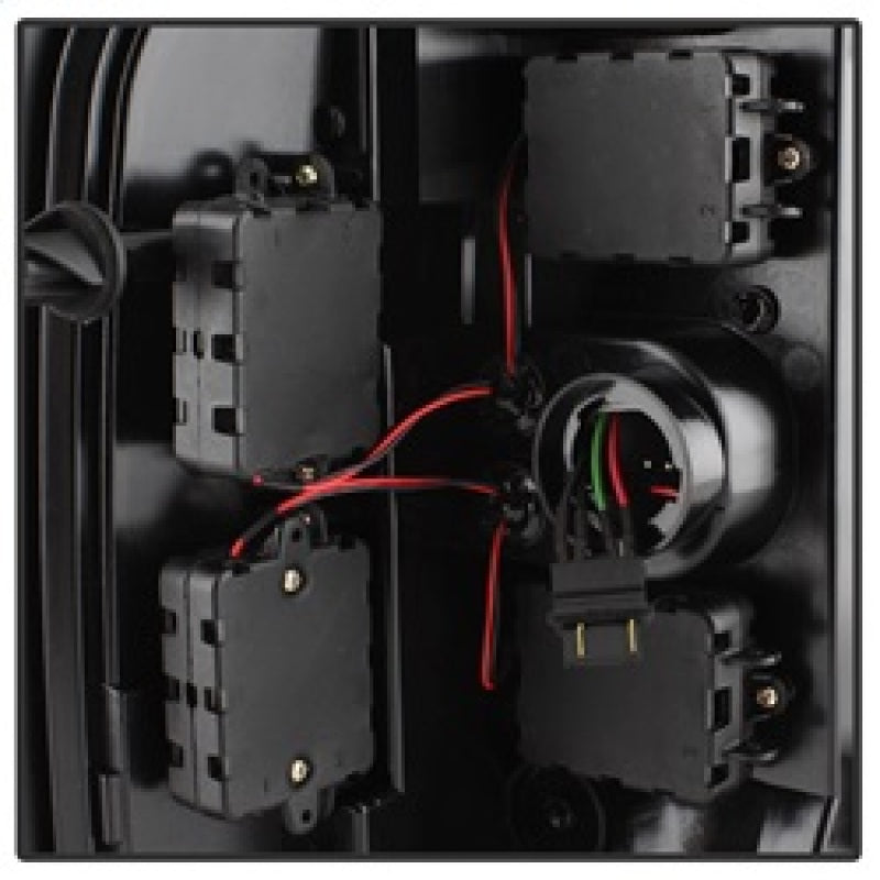 Spyder 07-13 Silverado (Will Not Work w/2010 921 Bulb) V3 Tail Lights Rd/Clr ALT-YD-CS07V3-LBLED-RC Tail Lights SPYDER