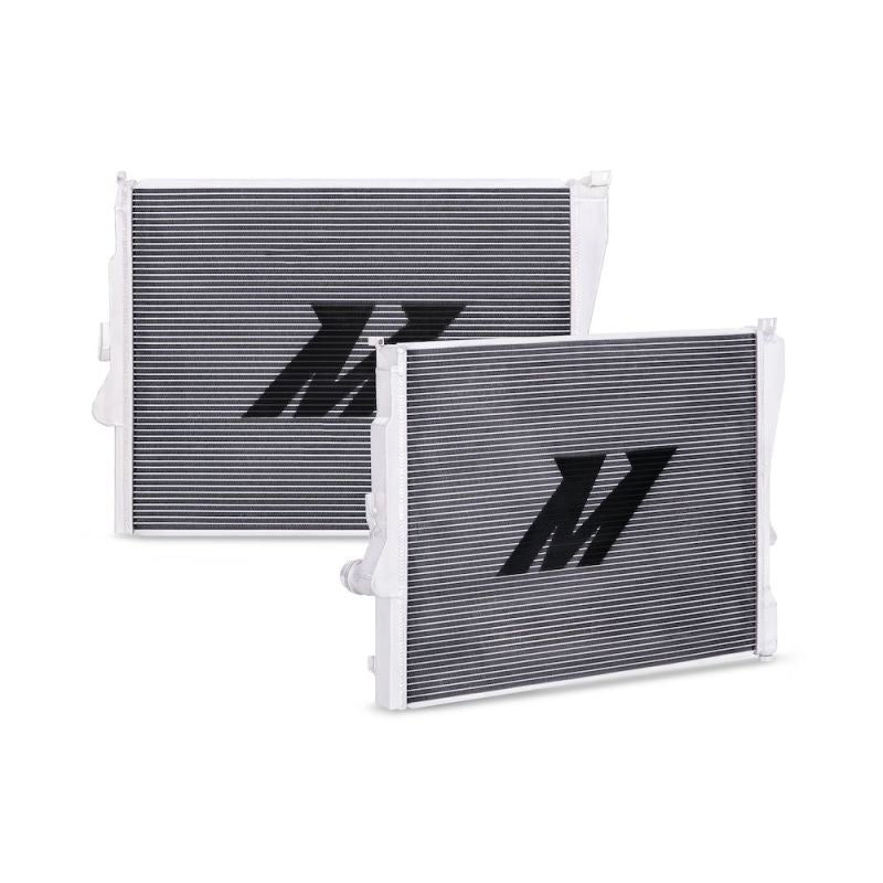 Mishimoto 99-06 BMW 323i/323i/328i/330i w/ Auto Transmission Performance Aluminum Radiator Radiators Mishimoto