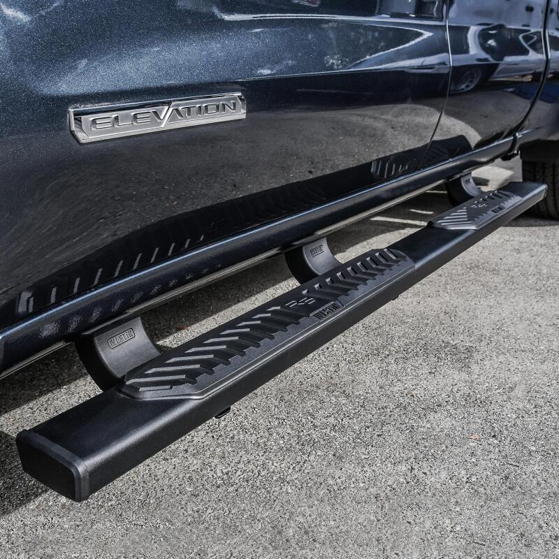 Westin 19-22 Chevrolet Silverado 1500 DC R5 Nerf Step Bars - Blk Nerf Bars Westin