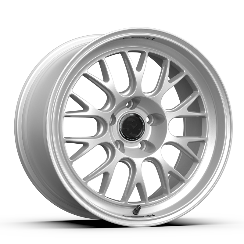 fifteen52 Holeshot RSR 19x9.5 5x120 22mm ET 72.56mm Center Bore Radiant Silver Wheels - Cast fifteen52