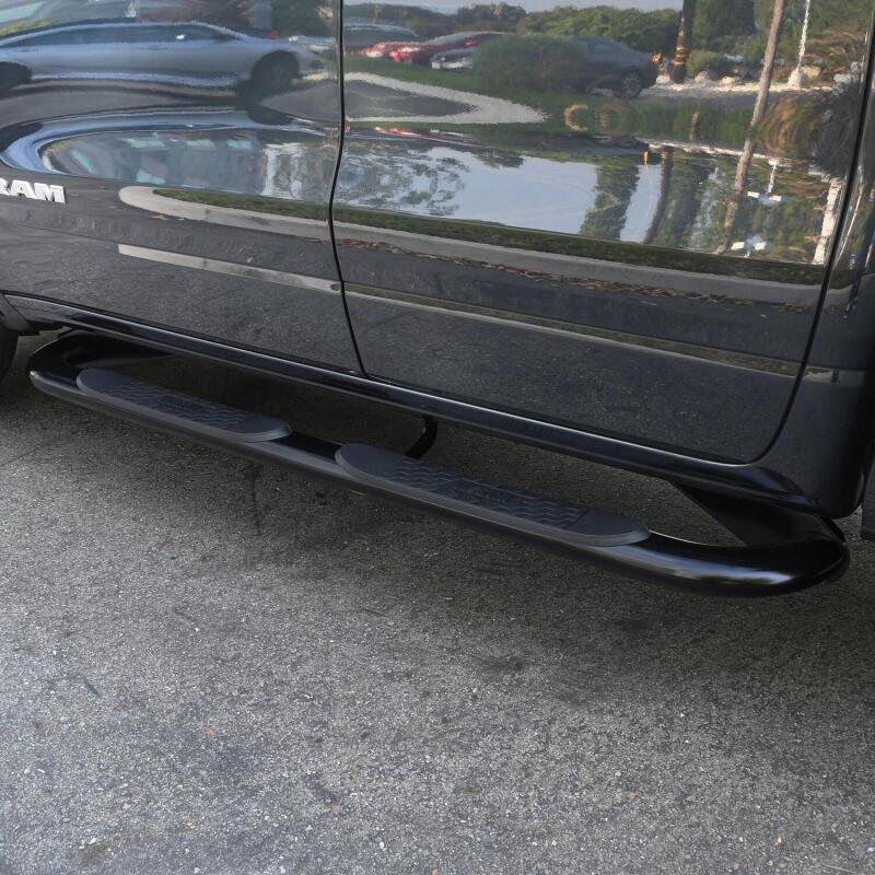 Westin 19-20 Dodge Ram 1500 Crew Cab Platinum 4 Oval Nerf Step Bars - Black Nerf Bars Westin