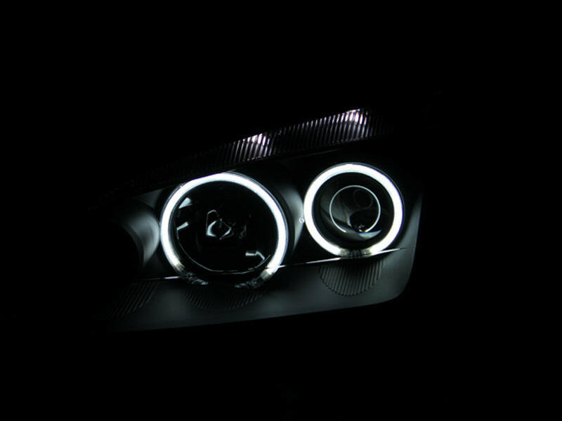 ANZO 2005-2007 Ford Focus Projector Headlights w/ Halo Black Headlights ANZO
