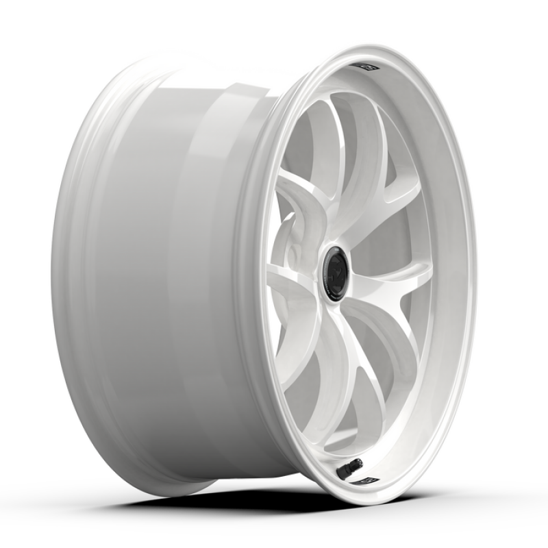 fifteen52 Sector RSR 19x9.5 5x114.3 38mm ET 73.1mm Center Bore Rally White Wheels - Cast fifteen52