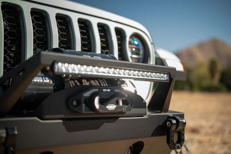 DV8 Offroad 20in Halo Elite Single Row Light Bar with Accent Light - White/Amber Light Bars & Cubes DV8 Offroad