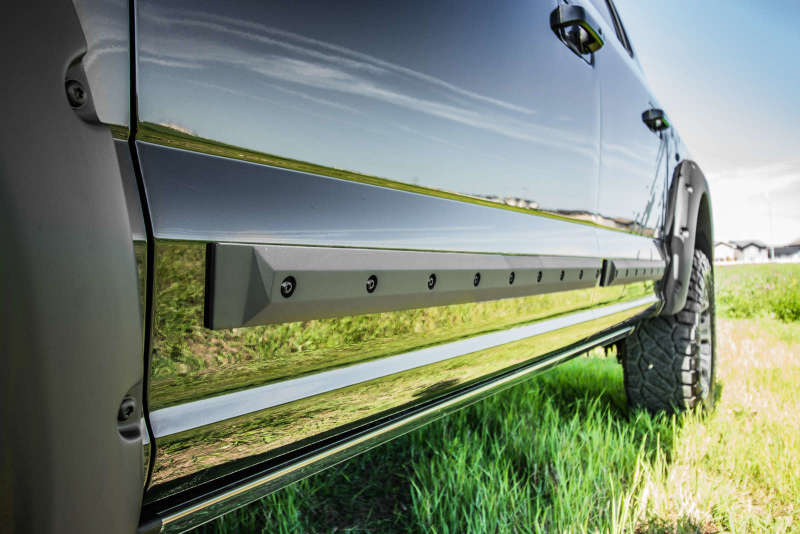 EGR Crew Cab Front 45in Rear 34.5in Bolt-On Look Body Side Moldings (993474) Body Side Moldings EGR