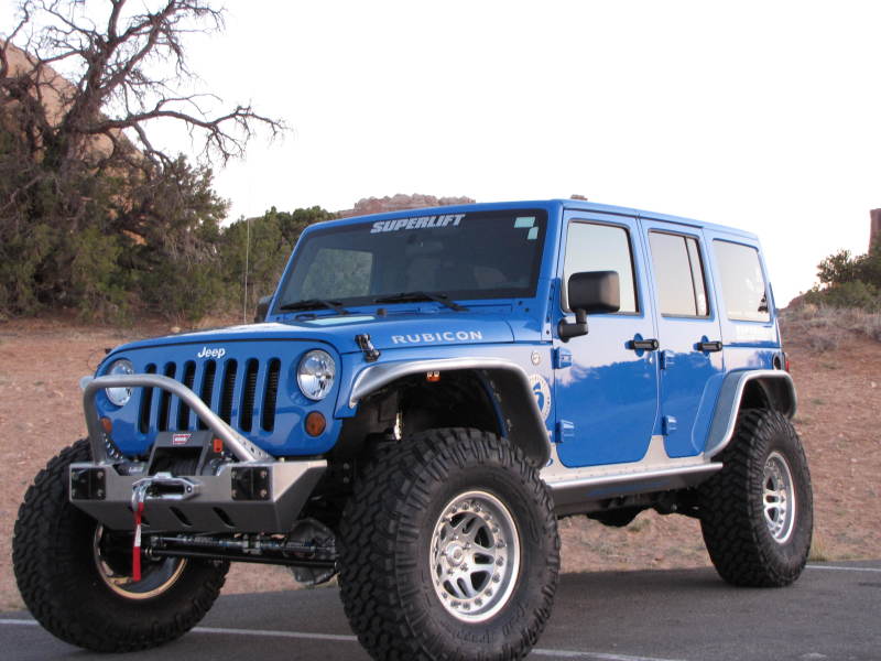 Superlift 07-18 Jeep Wrangler JK 4WD 4in Suspension Lift Kit w/ Fox 2.0 Res Shocks Lift Kits Superlift