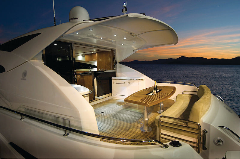 Hella COURTESY Lamp RND BLUE MD12 SS RIM 2XT Sidemarkers & Indicators Hella