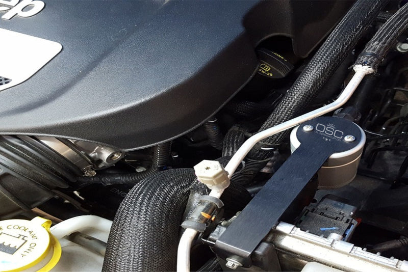 J&L 12-17 Jeep Wrangler JK 3.6L Passenger Side Oil Separator 3.0 - Clear Anodized Oil Separators J&L