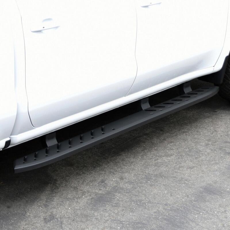 Westin 2019 Chevrolet Silverado/Sierra 1500 Crew Cab Thrasher Running Boards - Textured Black Running Boards Westin