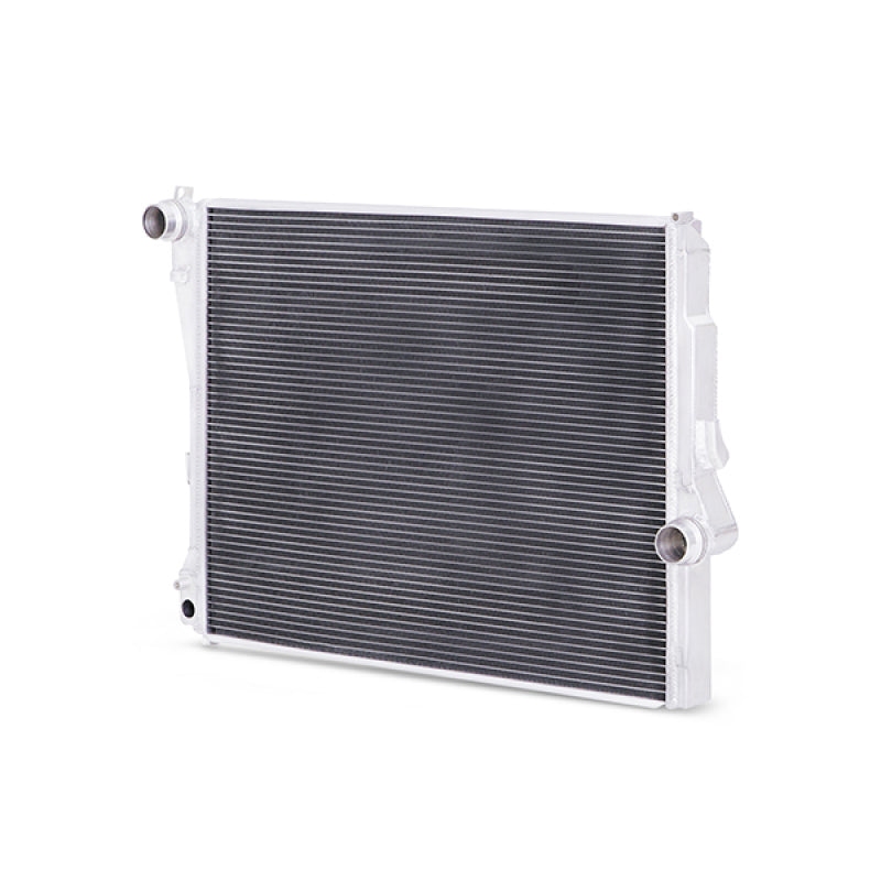 Mishimoto 99-06 BMW 323i/323i/328i/330i w/ Auto Transmission Performance Aluminum Radiator Radiators Mishimoto
