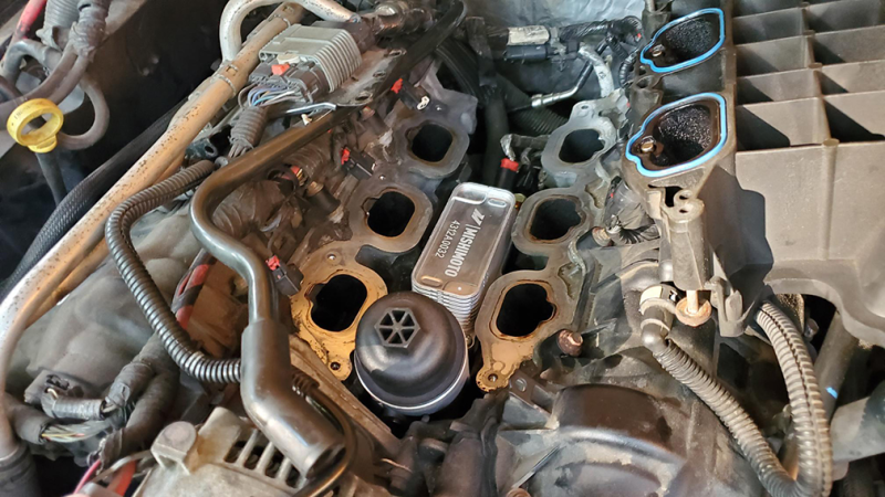 Mishimoto 12-18 Jeep Wrangler JK Aluminum Oil Filter Housing 3.6L Oil Filter Blocks Mishimoto