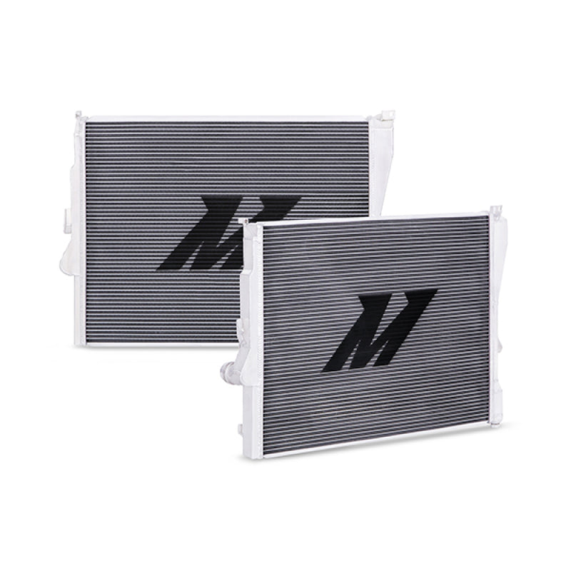 Mishimoto 99-06 BMW 323i/323i/328i/330i w/ Auto Transmission Performance Aluminum Radiator Radiators Mishimoto