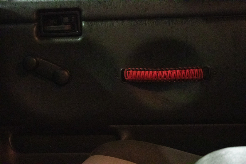 Fishbone Offroad 97-06 Jeep Wrangler Paracord Door Handles - Black/Red Dash & Interior Trim Fishbone Offroad