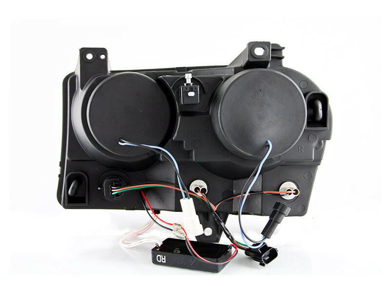 ANZO 2005-2010 Chrysler 300 Projector Headlights w/ Halo Black (Does Not Fit S Models) Headlights ANZO