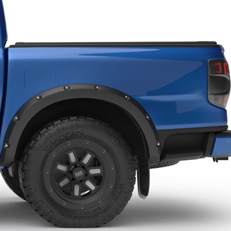 EGR 2024-2024 Ford Ranger 5ft Bed Manual RollTrac Bed Covers - Folding EGR