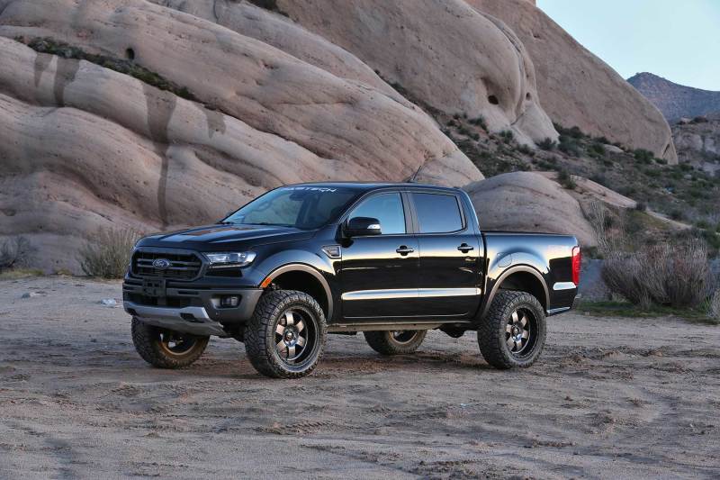 Fabtech 19 Ford Ranger 4WD w/Intrusion Beam Kit 3.5in Bj UCA Sys w/2.25Dlss Lift Kits Fabtech