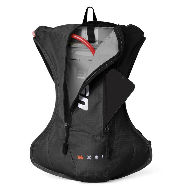 USWE Outlander Moto Hydration Pack 4L - Black Bags - Hydration Packs USWE