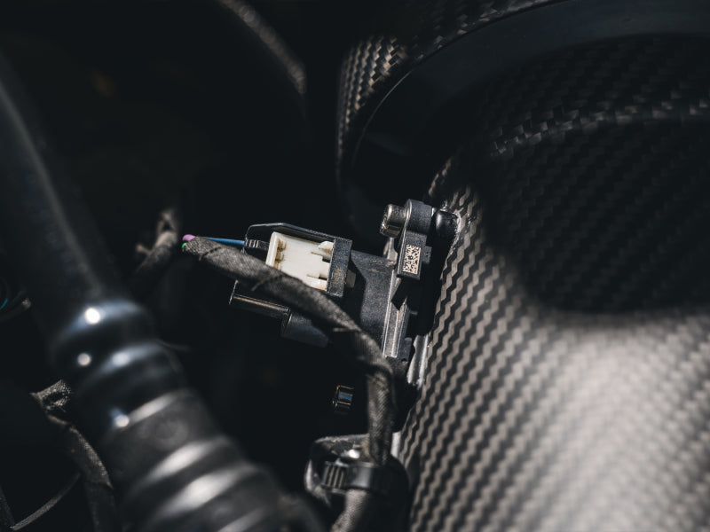 AWE Tuning 24-26 Ford S650 Mustang GT/Dark Horse S-FLO Carbon Intake Cold Air Intakes AWE Tuning