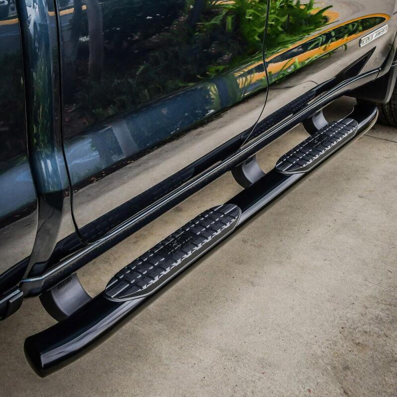 Westin 19-20 Chevrolet Silverado/GMC Sierra 1500 Double Cab PRO TRAXX 5 Oval Nerf Step Bars - Black Nerf Bars Westin