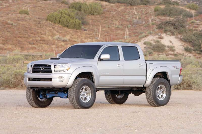 Fabtech 05-14 Toyota Tacoma 4WD/2WD 6 Lug Models 6in Perf Sys w/Dlss 2.5 C/Os & Rr Dlss Coilovers Fabtech