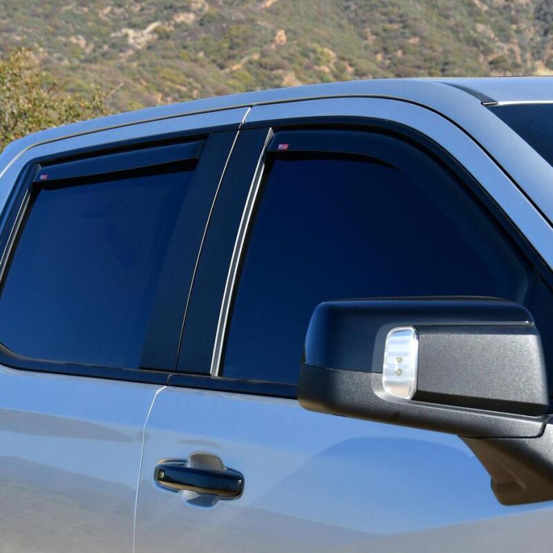 Westin 19-21 Chevy Silverado Crew Cab Pickup In-Channel Wind Deflector 4pc - Smoke Wind Deflectors Westin