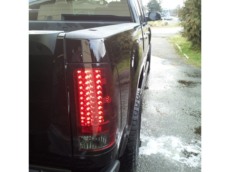 Spyder GMC Sierra 07-13 (Not 3500 Dually 4 Rear Wheels)LED Tail Lights Red Clear ALT-YD-GS07-LED-RC Tail Lights SPYDER