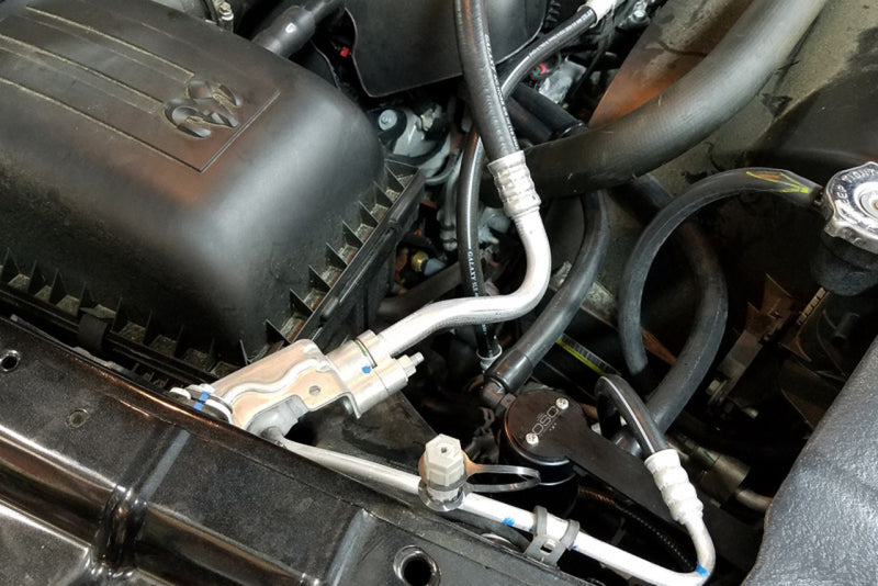 J&L 09-18 Ram 1500 5.7L Passenger Side Oil Separator 3.0 - Black Anodized Oil Separators J&L