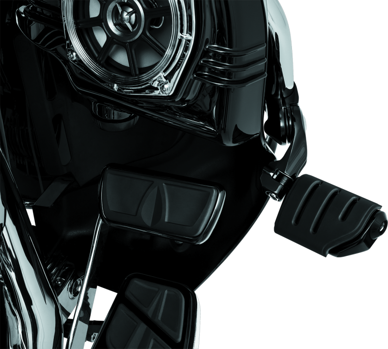 Kuryakyn Tour Tech Trident Dually 4in Back Arm With 1-1/4in Clamps Black Footpegs Kuryakyn