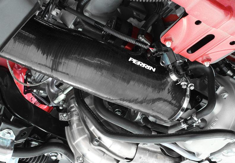 PERRIN 15-21 Subaru WRX / 14-18 Forester XT Turbo Inlet Hose 3in. w/ Turbo Adapter Flange - Black Hoses Perrin Performance