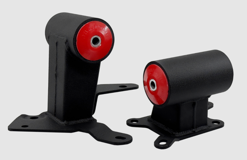 Innovative Mounts 07-11 Jeep Wrangler JK/JKU Polyurethane Engine Mount Kit - 85A Bushings Alternators Innovative Mounts