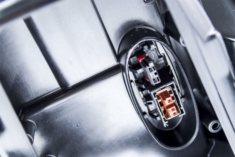 Hella 02-07 BMW 7 Series Bi-Xenon Headlight Left Clear Turn Signal Driving Lights Hella