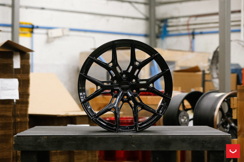 Vossen HF6-4 - 20X9.5 / 6X135 / 87.1 / ET30 / Deep - Gloss Black Wheels - Forged Vossen