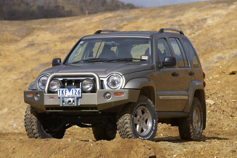 ARB Combar 05-08 Jeep Liberty KJ Bull Bars ARB