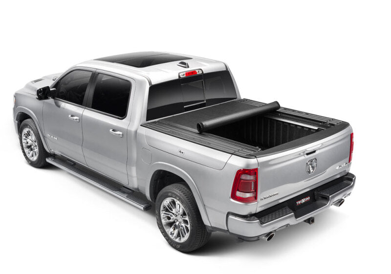 Truxedo 09-18 Ram 1500 w/RamBox & 19-20 Ram 1500 Classic w/RamBox 5ft 7in Lo Pro Bed Cover Bed Covers - Roll Up Truxedo