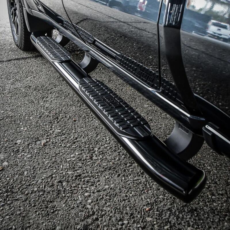 Westin 19-20 Chevrolet Silverado/GMC Sierra 1500 Double Cab PRO TRAXX 5 Oval Nerf Step Bars - Black Nerf Bars Westin