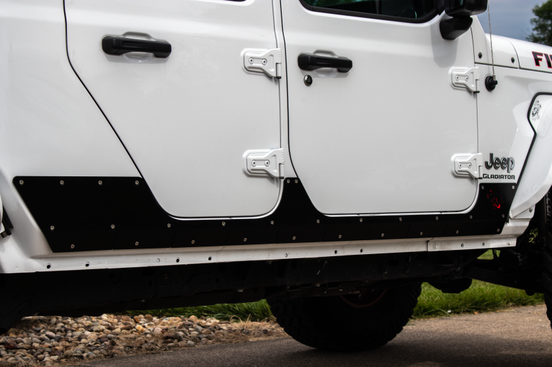 Fishbone Offroad 2018+ Jeep Gladiator JT Scale Armor Body Armor & Rock Rails Fishbone Offroad