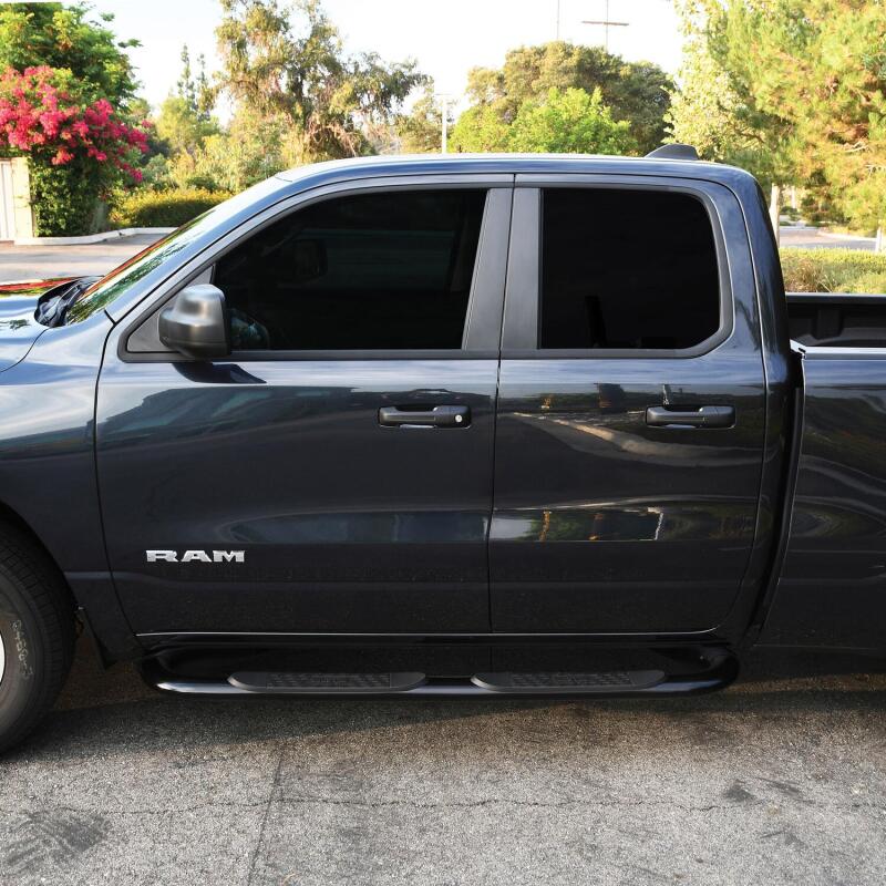 Westin 19-20 Dodge Ram 1500 Crew Cab Platinum 4 Oval Nerf Step Bars - Black Nerf Bars Westin