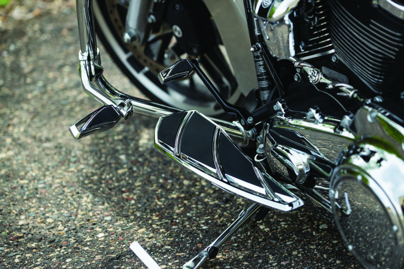 Kuryakyn Phantom Floorboards for Harley-Davidson Chrome Footpegs Kuryakyn