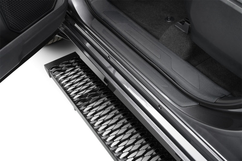 N-Fab Growler Fleet 07-19 Toyota Tundra Crew Cab - Cab Length - Tex. Black Running Boards N-Fab