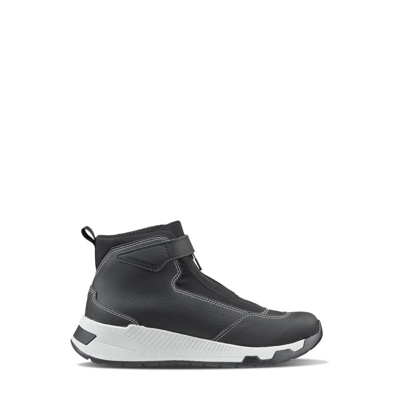 Gaerne G.Zion Gore-Tex Boot Black/White Size - 9.5 Motorcycle Boots Gaerne