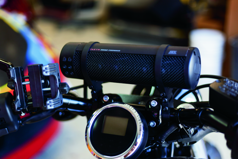 Kuryakyn Tech-Connect Bar Mount 7/8 To 1 -1-1/4in Bars 1-5/8in to 3-5/8in Wide Phone Holders Kuryakyn