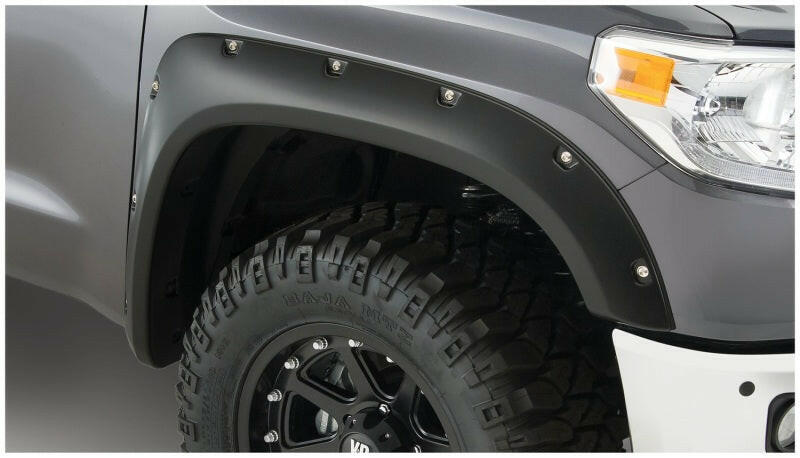 Bushwacker 14-18 Toyota Tundra Fleetside Pocket Style Flares 4pc 66.7/78.7/97.6in Bed - Black Fender Flares Bushwacker