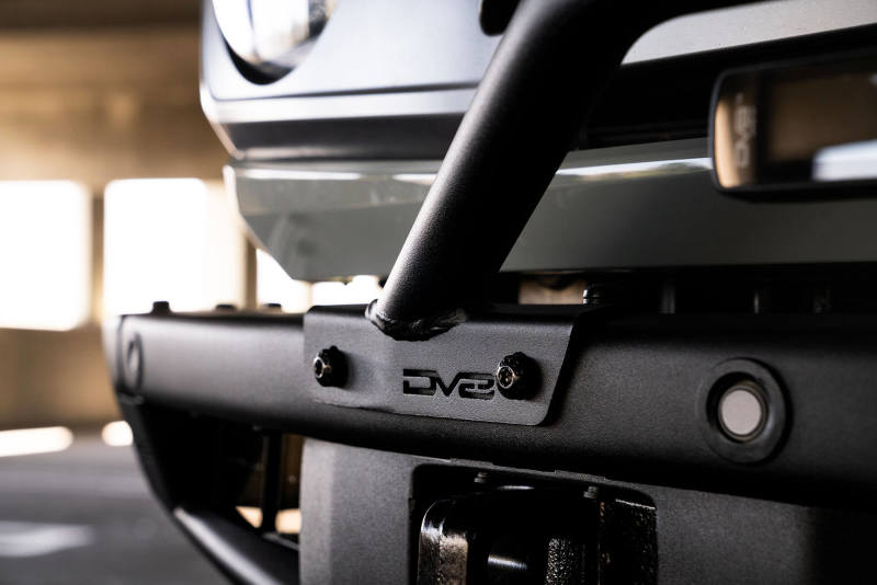 DV8 Offroad 2021-2022 Ford Bronco (Not For Factory Plastic Bumper) Factory Bumper Bull Bar - Black Light Mounts DV8 Offroad