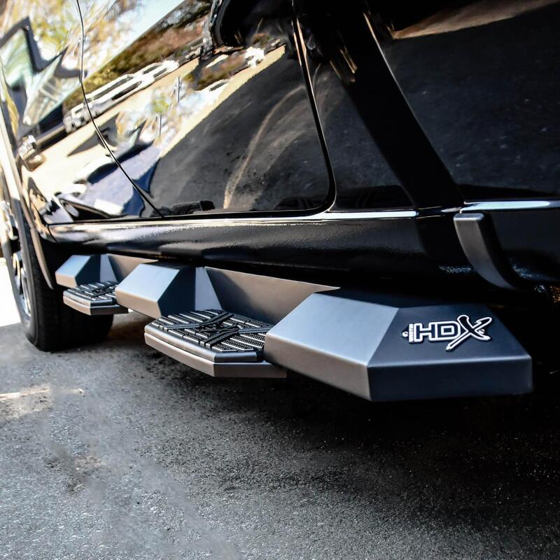 Westin 19-22 Chevrolet Silverado 1500 DC HDX Xtreme Nerf Step Bars - Tex. Blk Nerf Bars Westin